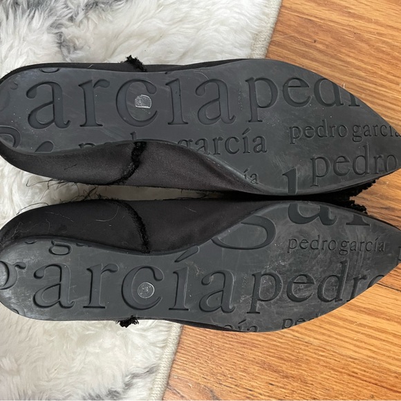 Pedro Garcia black satin ruffle flats, size 8.5, comes w original PG dust bag! - Picture 2 of 6